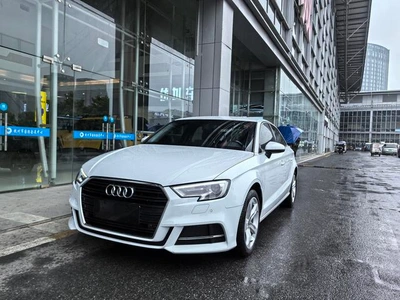 A3 2019 Limousine 35 TFSI aggressive country VI