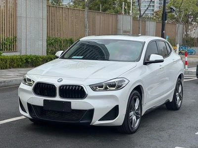 X2 2022 sDrive25i M sports suit