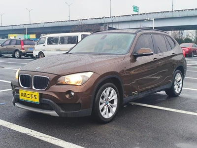 X1 2013 sDrive18i Luxury Model