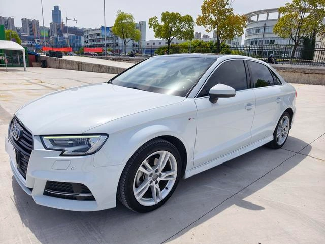 A3 2018 modelo 30 aniversario Limousine 35 TFSI moda - Image 1