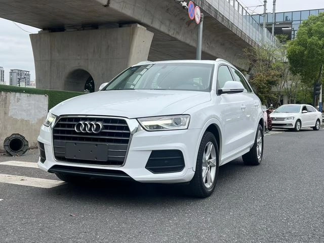 Q3 2017 30 TFSI Fashion - Image 1