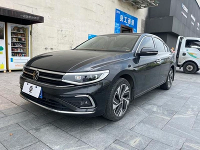 Bora 2023 200TSI DSG Smooth Edition