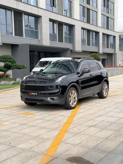 01 Versión Pro 2.0T de tracción delantera del año 2017