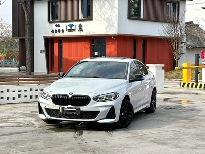 1 Series Version 2021 modifiée 125i M Sports Yao Night Edition