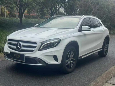 GLA 2015 GLA 200 Fashion