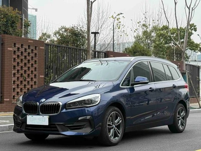 2 Series Multifunctional station wagon 2018 220i exclusive sports suit