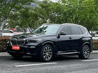 X5 (импорт) 2019 XDrive40i M спортивный комплект