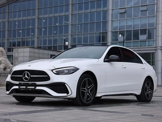 C-Class Modèle 2024 C 260 L, version Sport Noir Étoilé