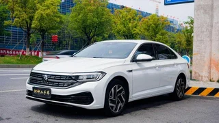 Sagitar Version Suprême 300TSI DSG 2023