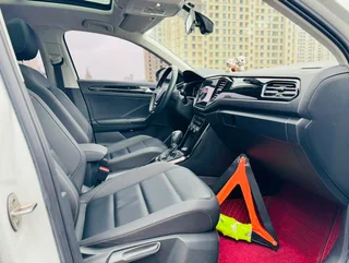 Volkswagen Song 2021 280TSI DSG с двумя приводами интерьер фото 14 Volkswagen Song 2021 280TSI DSG с двумя приводами интерьер фото 14