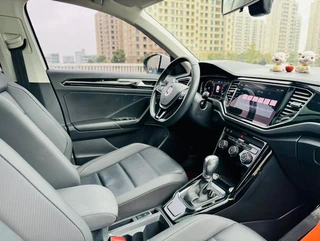Volkswagen Song 2021 280TSI DSG с двумя приводами интерьер фото 16 Volkswagen Song 2021 280TSI DSG с двумя приводами интерьер фото 16