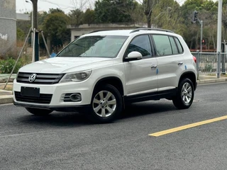 Tiguan 2012 1.8TSI versión metropolitana automática de tracción en dos ruedas