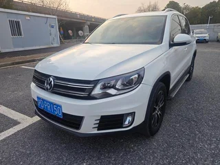 Tiguan 2016 300TSI Автоматическая двухприводная Deluxe Edition