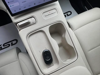 NIO ES6 2024 75kWh interior photo 11