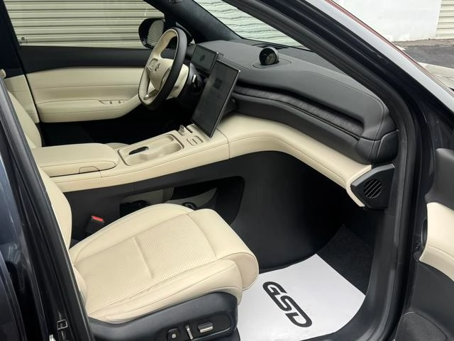 NIO ES6 2024 75kWh interior photo 16