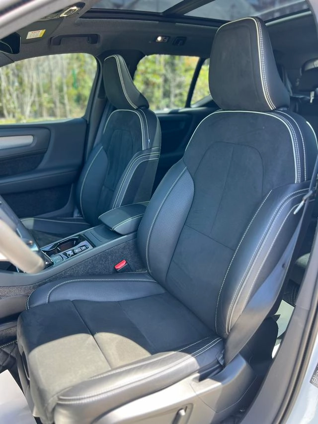 Volvo XC40 2021 T4 Four-wheel drive Zhiyuan Sports Edition exterior photo 6 Volvo XC40 2021 T4 Four-wheel drive Zhiyuan Sports Edition exterior photo 6