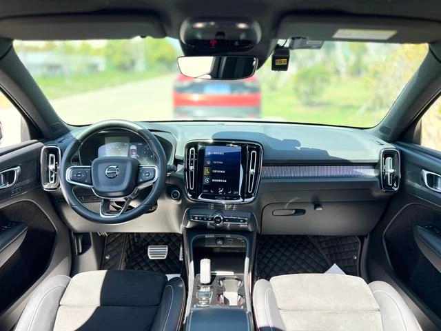 Volvo XC40 2021 T4 Four-wheel drive Zhiyuan Sports Edition exterior photo 8 Volvo XC40 2021 T4 Four-wheel drive Zhiyuan Sports Edition exterior photo 8