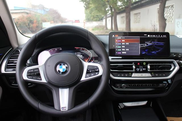 BMW X3 2022 xDrive25i M Sports suit exterior photo 8 BMW X3 2022 xDrive25i M Sports suit exterior photo 8
