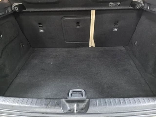 Mercedes-Benz GLA 2015 GLA 200 Fashionable interior photo 13 Mercedes-Benz GLA 2015 GLA 200 Fashionable interior photo 13