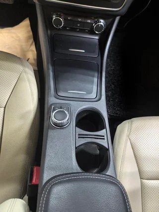 Mercedes-Benz GLA 2015 GLA 200 Fashionable interior photo 14 Mercedes-Benz GLA 2015 GLA 200 Fashionable interior photo 14
