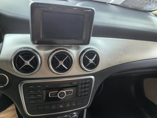 Mercedes-Benz GLA 2015 GLA 200 Fashionable interior photo 15 Mercedes-Benz GLA 2015 GLA 200 Fashionable interior photo 15