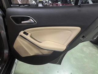 Mercedes-Benz GLA 2015 GLA 200 Fashionable interior photo 18 Mercedes-Benz GLA 2015 GLA 200 Fashionable interior photo 18