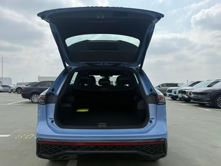 Volkswagen Tiguan L 2024 Pro 330TSI Two-wheel drive R-Line Intelligent Supreme Edition interior photo 12 Volkswagen Tiguan L 2024 Pro 330TSI Two-wheel drive R-Line Intelligent Supreme Edition interior photo 12