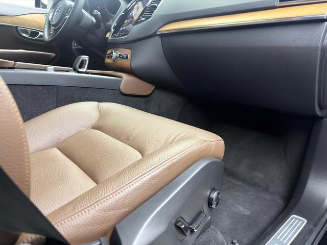 Volvo XC90 2024 B6 Edición Zhiyi Deluxe 7 Asiento interior foto 15 Volvo XC90 2024 B6 Edición Zhiyi Deluxe 7 Asiento interior foto 15