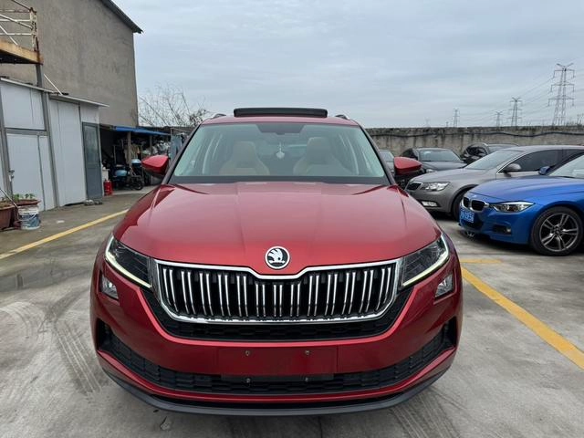 Skoda Kodiak GT 2019 TSI380 Édition de luxe à quatre roues motrices Pays VI extérieur photo 2 Skoda Kodiak GT 2019 TSI380 Édition de luxe à quatre roues motrices Pays VI extérieur photo 2