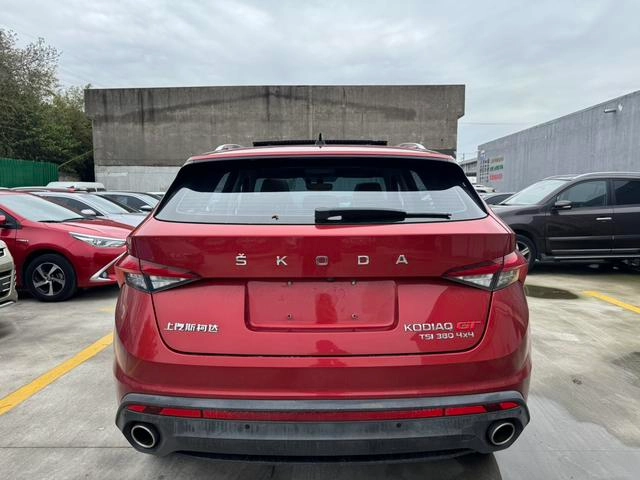 Skoda Kodiak GT 2019 TSI380 Édition de luxe à quatre roues motrices Pays VI intérieur photo 13 Skoda Kodiak GT 2019 TSI380 Édition de luxe à quatre roues motrices Pays VI intérieur photo 13
