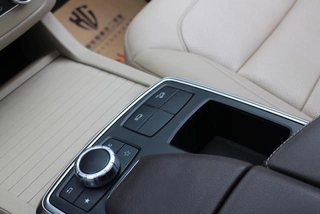 Mercedes-Benz M-Class 2014 ML 320 4MATIC interior photo 11 Mercedes-Benz M-Class 2014 ML 320 4MATIC interior photo 11