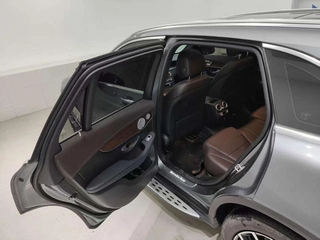 Mercedes-Benz GLC 2021 GLC 300 L 4MATIC Dynamic interior photo 20 Mercedes-Benz GLC 2021 GLC 300 L 4MATIC Dynamic interior photo 20