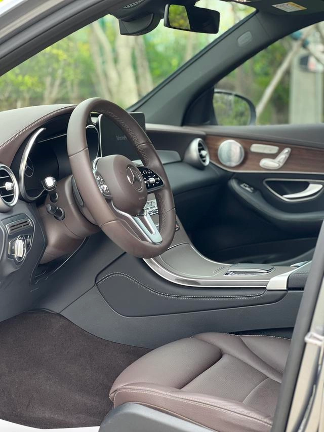 Mercedes-Benz GLC 2021 GLC 300 L 4MATIC Dynamic interior photo 12 Mercedes-Benz GLC 2021 GLC 300 L 4MATIC Dynamic interior photo 12