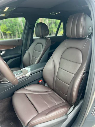 Mercedes-Benz GLC 2021 GLC 300 L 4MATIC Dynamic interior photo 17 Mercedes-Benz GLC 2021 GLC 300 L 4MATIC Dynamic interior photo 17