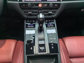 Porsche Macan 2023 Macan 2.0T interior foto 12