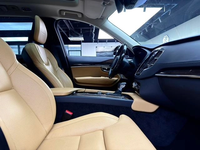Volvo XC90 2015 T6 Version de la sagesse 7 Siège intérieur photo 14 Volvo XC90 2015 T6 Version de la sagesse 7 Siège intérieur photo 14