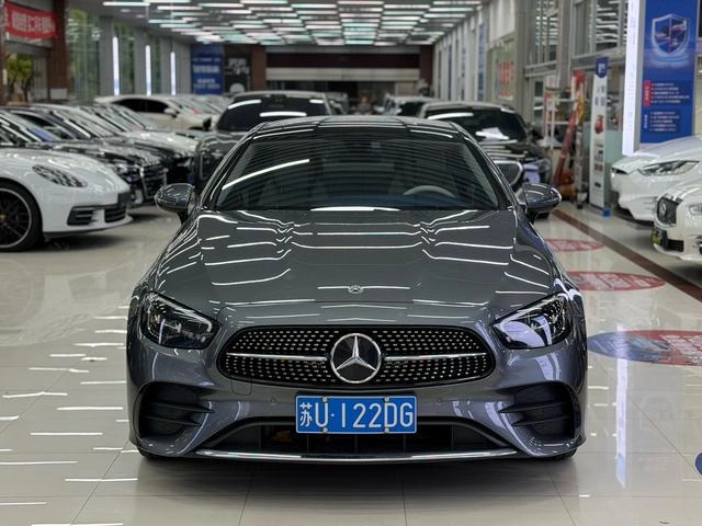 Mercedes-Benz E-Class (Imported) 2023 E 260 Coupé extérieur photo 2 Mercedes-Benz E-Class (Imported) 2023 E 260 Coupé extérieur photo 2