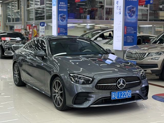 Mercedes-Benz E-Class (Imported) 2023 E 260 Coupé extérieur photo 3 Mercedes-Benz E-Class (Imported) 2023 E 260 Coupé extérieur photo 3