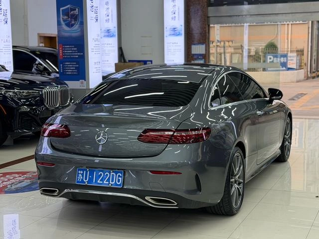 Mercedes-Benz E-Class (Imported) 2023 E 260 Coupé extérieur photo 4 Mercedes-Benz E-Class (Imported) 2023 E 260 Coupé extérieur photo 4