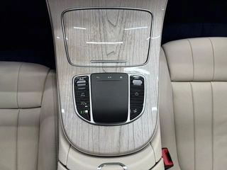 Mercedes-Benz E-Class (Imported) 2023 E 260 Coupé intérieur photo 15 Mercedes-Benz E-Class (Imported) 2023 E 260 Coupé intérieur photo 15