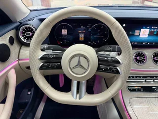 Mercedes-Benz E-Class (Imported) 2023 E 260 Coupé intérieur photo 16 Mercedes-Benz E-Class (Imported) 2023 E 260 Coupé intérieur photo 16
