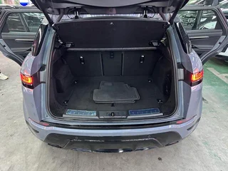 Land Rover Range Rover Evoque 2020 249PS R-DYNAMIC S Sports version interior photo 16 Land Rover Range Rover Evoque 2020 249PS R-DYNAMIC S Sports version interior photo 16