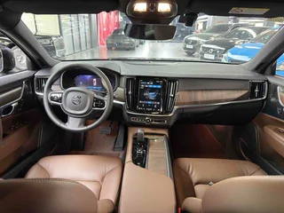 Volvo V90 2024 Cross Country B5 AWD Version Zhiyuan extérieur photo 7 Volvo V90 2024 Cross Country B5 AWD Version Zhiyuan extérieur photo 7