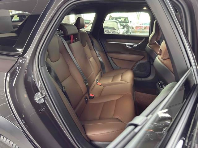 Volvo V90 2024 Cross Country B5 AWD Version Zhiyuan intérieur photo 10 Volvo V90 2024 Cross Country B5 AWD Version Zhiyuan intérieur photo 10