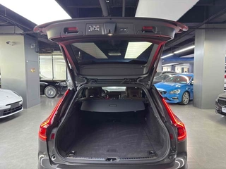 Volvo V90 2024 Cross Country B5 AWD Version Zhiyuan intérieur photo 13 Volvo V90 2024 Cross Country B5 AWD Version Zhiyuan intérieur photo 13