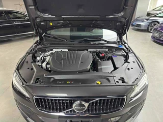 Volvo V90 2024 Cross Country B5 AWD Version Zhiyuan intérieur photo 14 Volvo V90 2024 Cross Country B5 AWD Version Zhiyuan intérieur photo 14