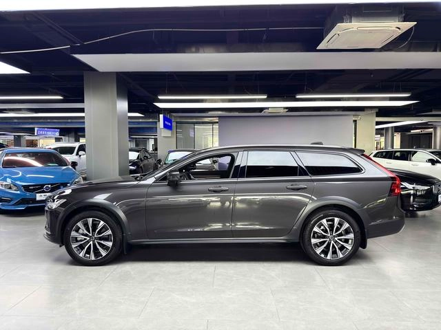 Volvo V90 2024 Cross Country B5 AWD Version Zhiyuan intérieur photo 15 Volvo V90 2024 Cross Country B5 AWD Version Zhiyuan intérieur photo 15