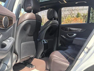 Mercedes-Benz GLC 2019 GLC 260 L 4MATIC Luxury type interior photo 7 Mercedes-Benz GLC 2019 GLC 260 L 4MATIC Luxury type interior photo 7