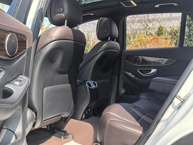 Mercedes-Benz GLC 2019 GLC 260 L 4MATIC Luxury type interior photo 7 Mercedes-Benz GLC 2019 GLC 260 L 4MATIC Luxury type interior photo 7