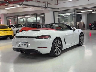 Porsche 718 2016 Boxster 2.0T interior photo 12 Porsche 718 2016 Boxster 2.0T interior photo 12